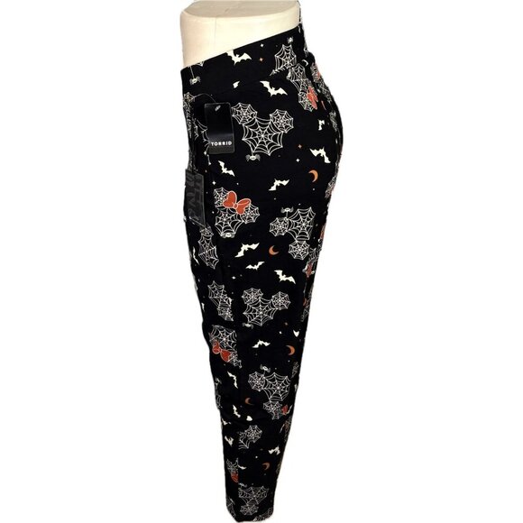 Disney +4 Black Stretch High Waisted Spooky Spider Webs & Bows Graphic Leggings - Picture 5 of 6
